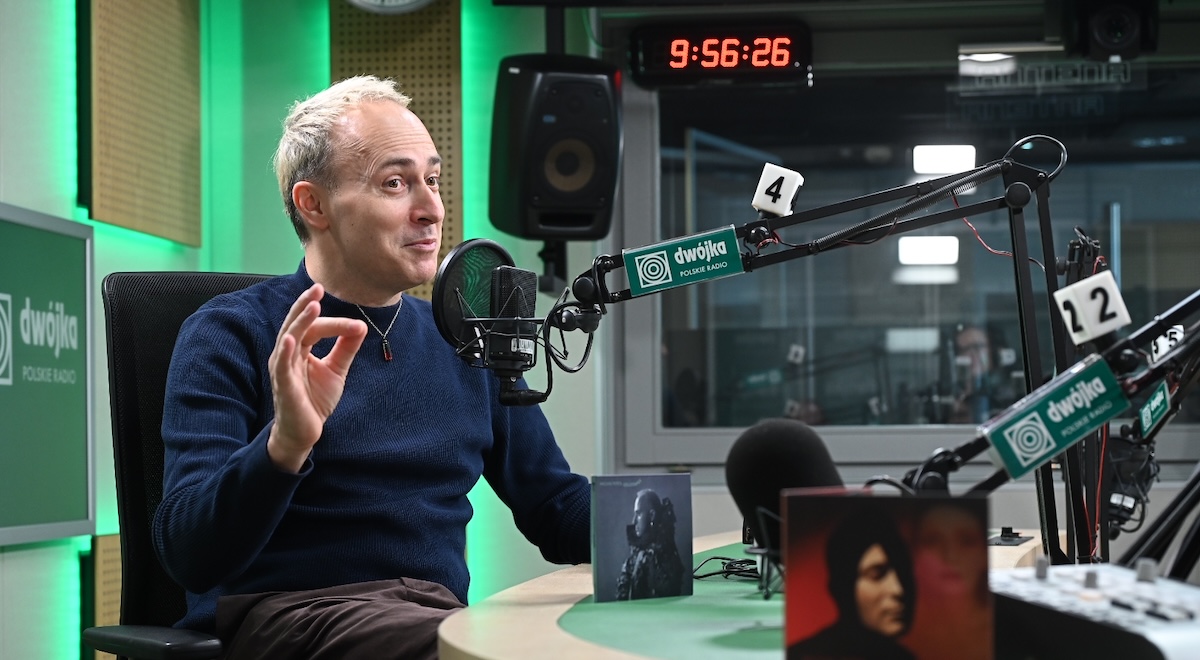 Michał Pepol to wiolonczelista, kompozytor, obieżyświat, współtwórca zespołu Royal String Quartet, klasyk i miłośnik artystycznego popu i rocka