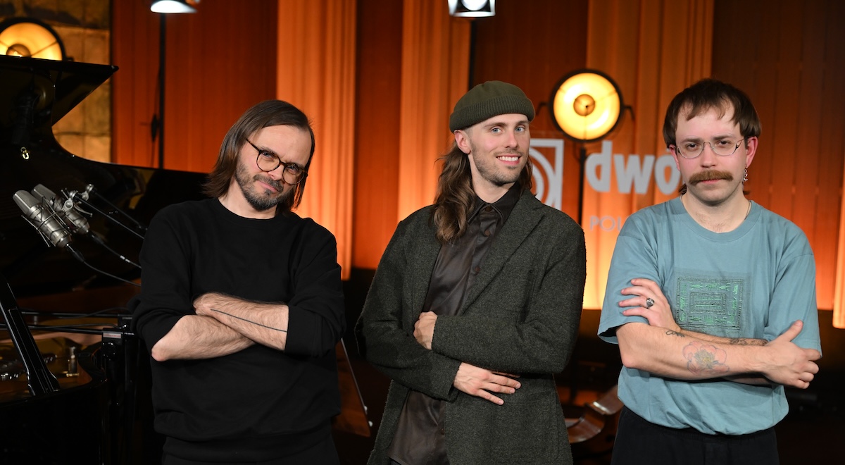Sławek Jaskułke to artysta wszechstronny i bezkompromisowy. Ze swoim triem zagościł w cyklu Jazz.PL.
